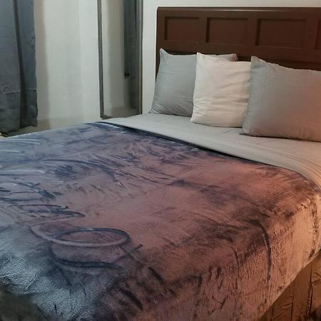 Hotel 2 Queen Beds Hotel Room 128 Booking สติลวอเตอร์ ภายนอก รูปภาพ